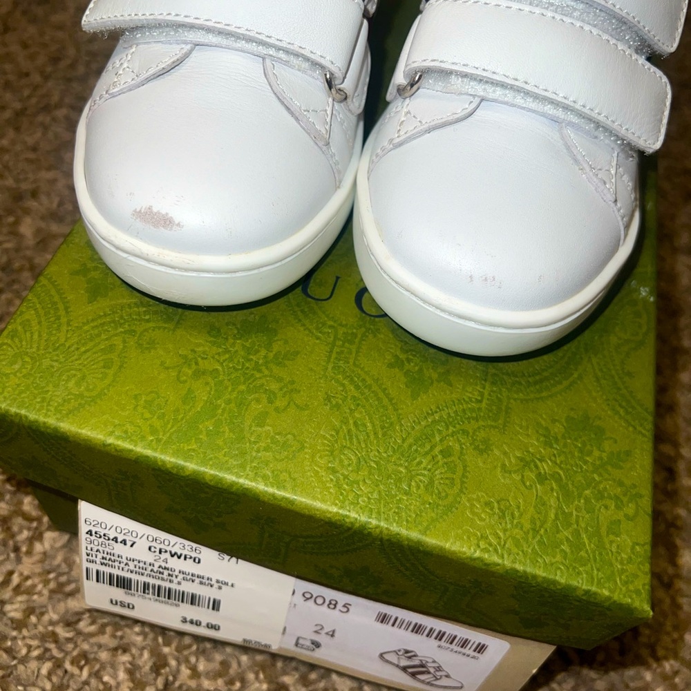 Gucci sneakers